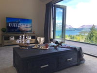 Closeburn LakeView House