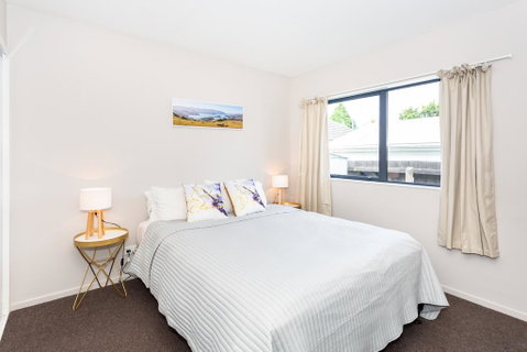 Comfy Villa - Christchurch Holiday Homes - Tourism Bookings NZ 1