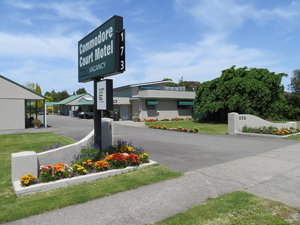 Commodore Court Motel
