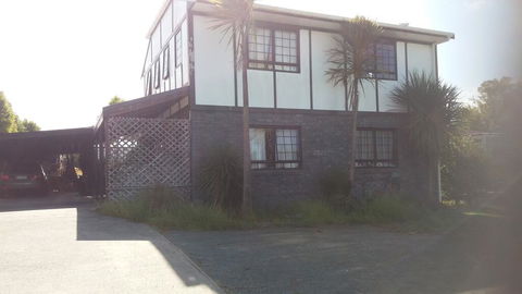 Country Style Family Homestay - Tourism Bookings NZ 1