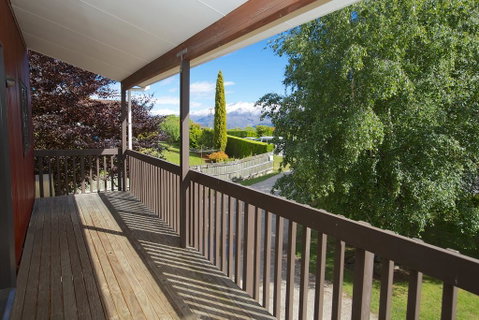 Crescent House - Tourism Bookings NZ 1