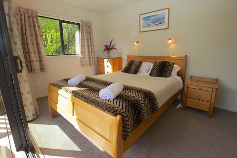 Crescent House - Tourism Bookings NZ 0