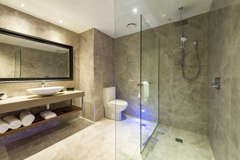Distinction Christchurch Hotel - Tourism Bookings NZ 1
