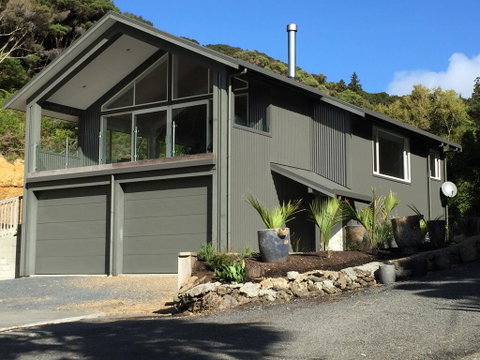 Dudley Point Boathouse - Tourism Bookings NZ 1