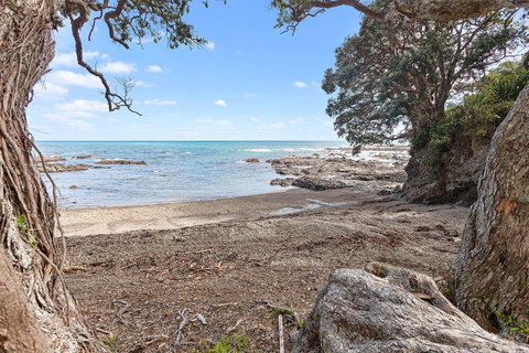 Fishing Base By The Sea - Tourism Bookings NZ 1