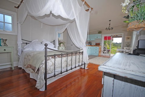 Freshwaterfarm Cottages - Muriwai - Tourism Bookings NZ 1