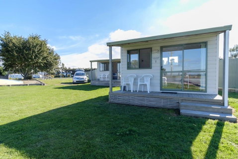 Grumpy's Kiwi Holiday Park Geraldine - Tourism Bookings NZ 0