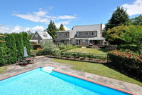 Hamilton Pencarrow Rose