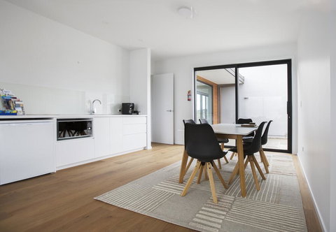 Head Of The Lake B&B Cromwell - Tourism Bookings NZ 1