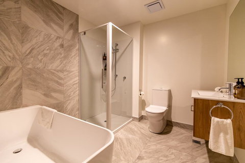 Hidden Lake Hotel - Tourism Bookings NZ 1