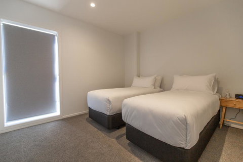 Hidden Lake Hotel - Tourism Bookings NZ 2