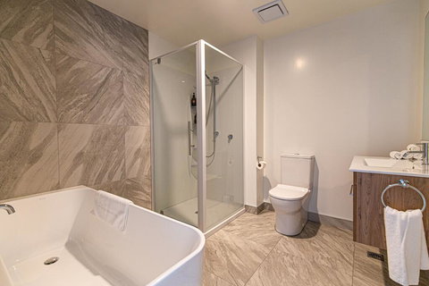 Hidden Lake Hotel - Tourism Bookings NZ 3