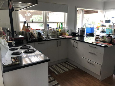 Hillcrest Room - Tourism Bookings NZ 3