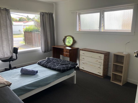 Hillcrest Room - Tourism Bookings NZ 2