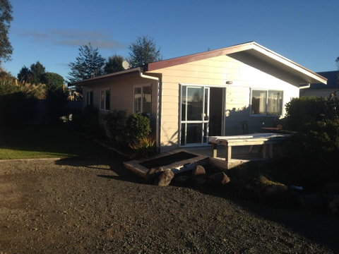 Holiday Chalet - Tourism Bookings NZ 3