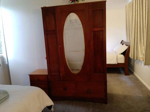 Homestay 2 King Beds Near The City Center, Sleep Up To 3, Fauliage & Fauna - Tourism Bookings NZ 2