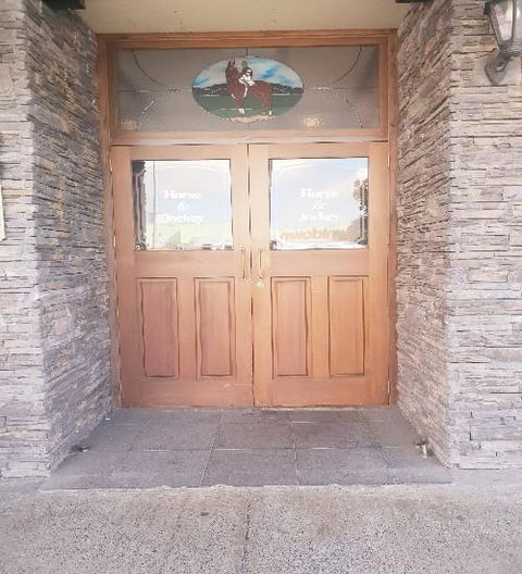 Horse And Jockey Inn - Tourism Bookings NZ 3