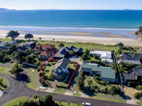 Kiwi Kuta With WiFi- Matarangi Holiday Home - Tourism Bookings NZ 0