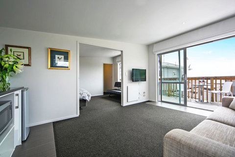 Kohi Beach Bed & Breakfast - Tourism Bookings NZ 2