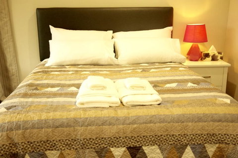 Lake Domain Holiday House - Tourism Bookings NZ 1