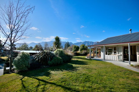 Lake Hawea Hideaway - Lake Hawea Holiday Home - Tourism Bookings NZ 0