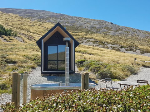 Lake Stella Mountain Huts - Tourism Bookings NZ 0