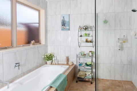 Lakeside Homestay - Tourism Bookings NZ 2