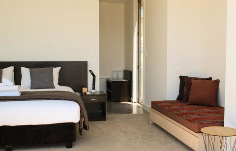 Lakeview Studio A - Tourism Bookings NZ 1