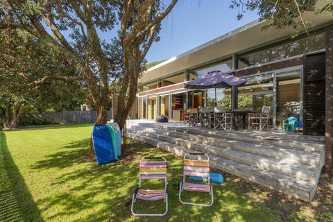 Little Paua - Pauanui Holiday Home - Tourism Bookings NZ 2