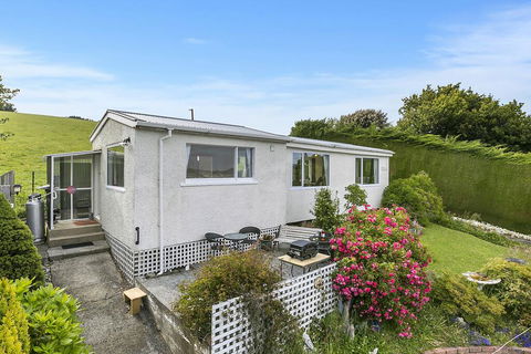 Macbay Retreat - Macandrew Bay Holiday Home - Tourism Bookings NZ 0