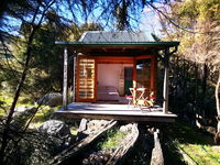 Manaaki Mai Rustic Retreat
