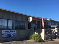 National Park Alpine Lodge