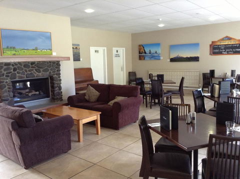 Ngati Ruanui Stratford Mountain House - Tourism Bookings NZ 2