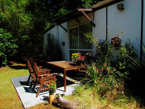 Nut Point Cottage - Tourism Bookings NZ 1