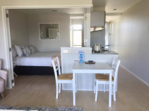 Oneroa Bay Villas - Tourism Bookings NZ 2