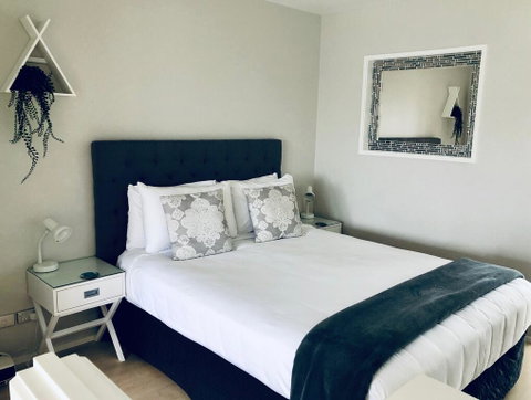 Oneroa Bay Villas - Tourism Bookings NZ 1