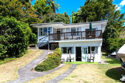 Otamararae Retreat - Lake Rotoiti Holiday Home - Tourism Bookings NZ 0