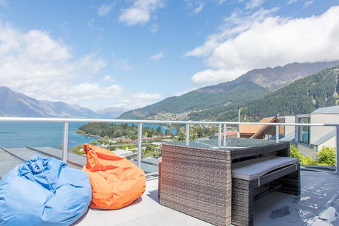 Panoramic Views - Tourism Bookings NZ 2