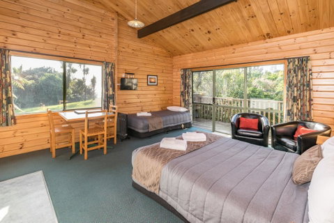 Paparoa Park Motel - Tourism Bookings NZ 1