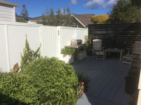 Pauanui Point Apartment - 2 Mins From Beach - Tourism Bookings NZ 2