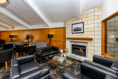 Plymouth International - Tourism Bookings NZ 1