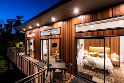Rainforest Deluxe Spa Treehouse - Tourism Bookings NZ 2
