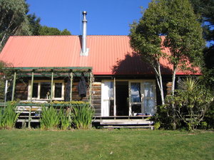 Raurimu Log Cabin