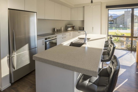 Retreat For All Seasons - Tourism Bookings NZ 1