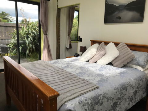 River Retreat - Tourism Bookings NZ 2