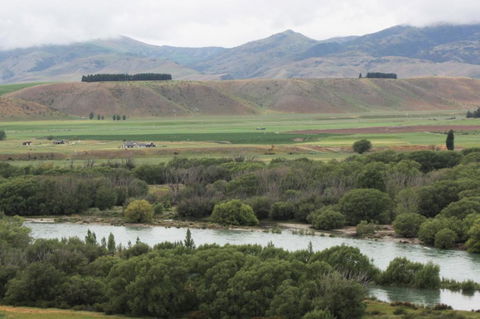 Riverview Cabin - Tourism Bookings NZ 2