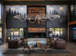 Waypoint Hotel