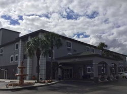 Days Inn & Suites by Wyndham Bonita Springs North Naples