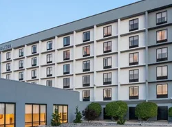 Comfort Inn & Suites Buffalo Airport