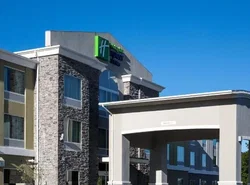 Holiday Inn Express & Suites Carlisle, an IHG Hotel